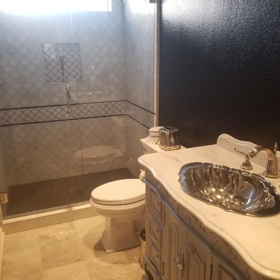 Professional plumbing work and bathroom remodeling in Lantana